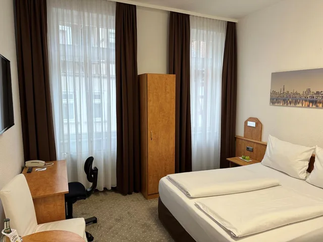غرفة قياسية بسرير كينج، Hotel Goldenes Lamm 1/9