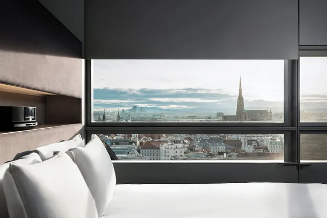 Executive, Suite, King Bed, Cathedral View، SO Vienna Hotel 9/10