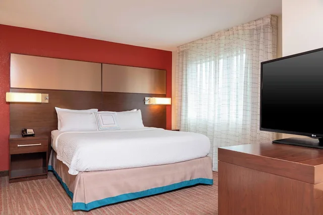 استوديو بسرير كينج مع أريكة لذوي الإعاقة، RESIDENCE INN AKRON SOUTH/GREEN 1/6