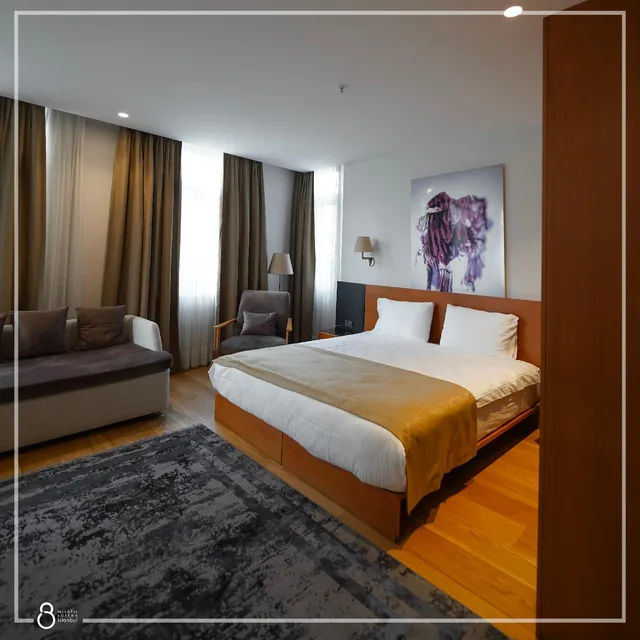 غرفة ديلوكس بسرير كينج، Misafir Suites 8 Istanbul. 2/3