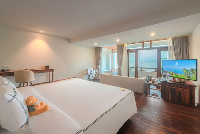 Premier, King Bed, Ocean View, Alibu Resort 1/4