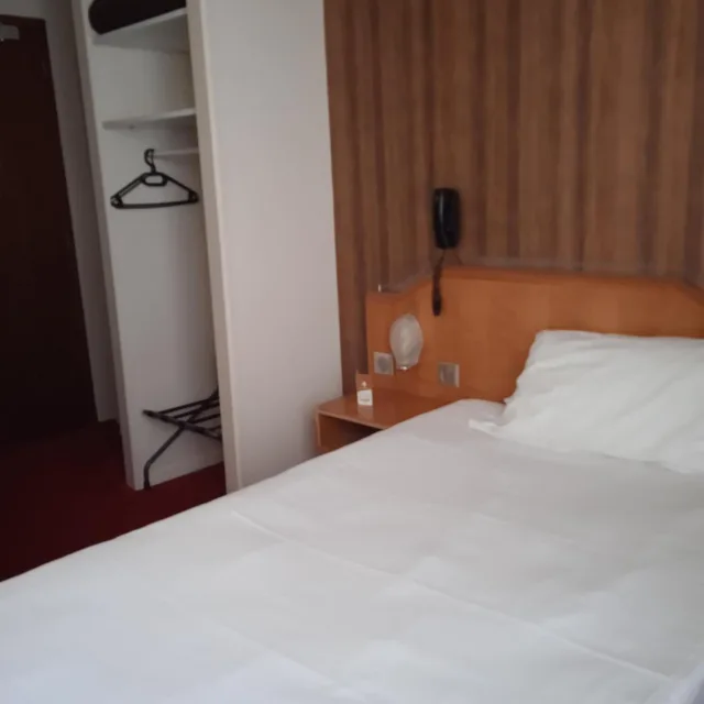 Room, Single, Metropol Hotel 2/7