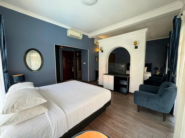Suite, Pool View, TTC Hotel Hoi An 2/2