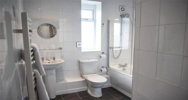 غرفة قياسية بسريرين منفصلين، Roker Hotel, BW Premier Collection 3/3