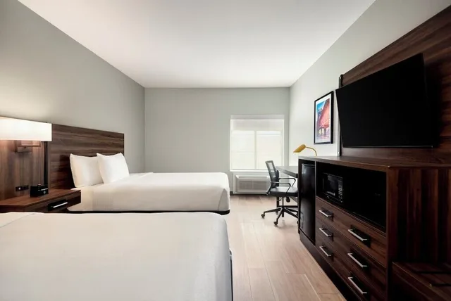 غرفة بسريرين كوين لذوي الإعاقة، La Quinta Inn & Suites by Wyndham Gonzales LA 2/10