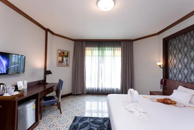 غرفة غراند ديلوكس بسرير مزدوج، Erawan Hotel 1/10