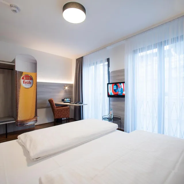 Dom, Double Bed, with View، Eden Frueh Am Dom Hotel 3/7