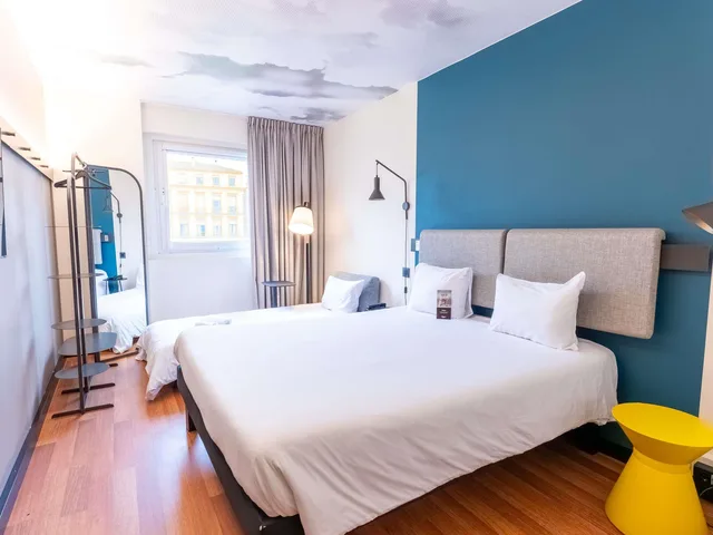 غرفة بسرير مزدوج مع أريكة، Ibis Malaga Centro Ciudad Hotel 3/10