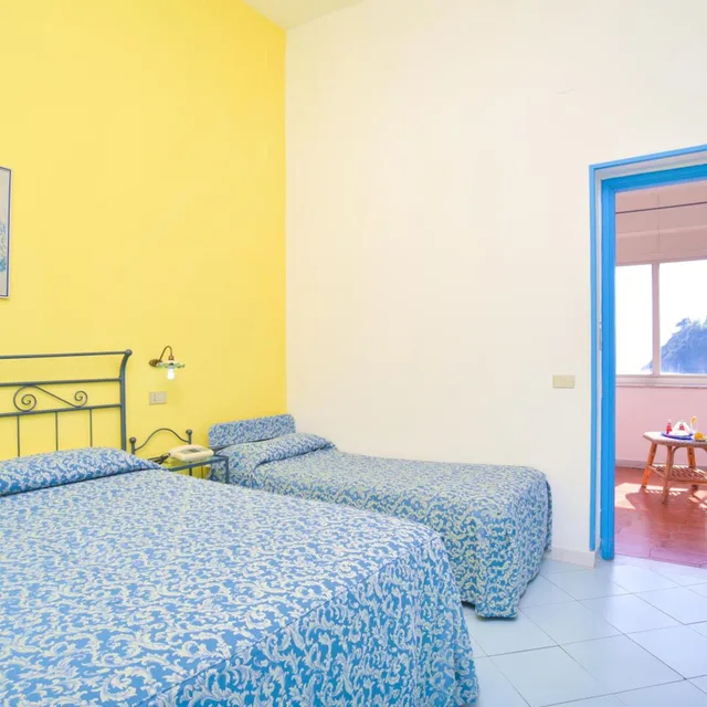 غرفة سوبيريور ثلاثية بإطلالة على البحر، HOTEL CELESTE 4/6