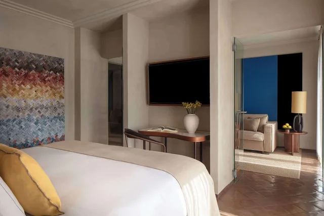 جناح جونيور بسرير مزدوج بإطلالة على البحر بشرفة بجاكوزي، Anantara Convento di Amalfi Grand Hotel 2/5