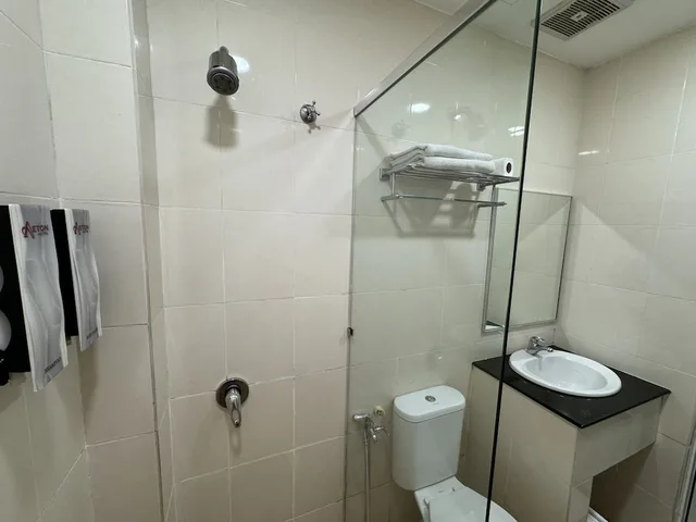 Standard, Queen Bed, No Window، Aeton Hotel 4/5