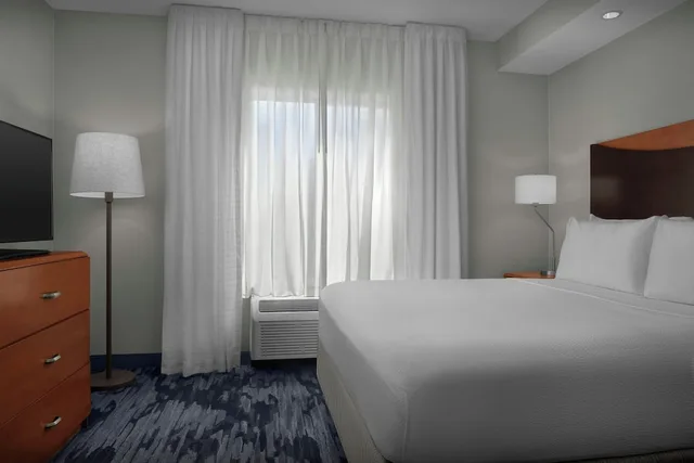 استوديو بسرير كينج مع أريكة، Fairfield Inn Suites Phoenix Chandler Fashion Center 1/2