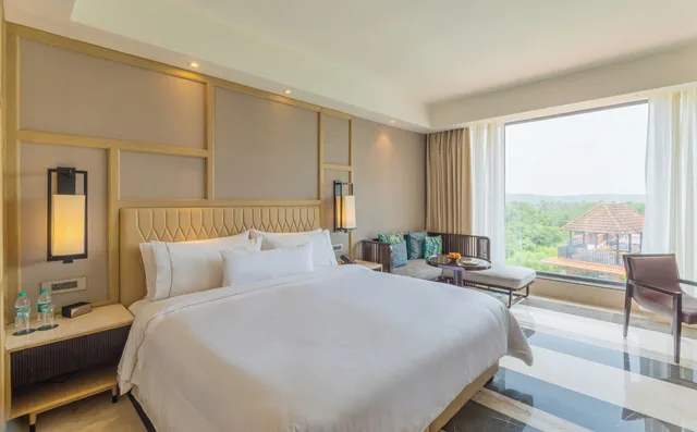 Room, King Bed, Courtyard View, The Westin Goa 1/16