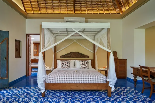 Executive, Bungalow, Double Bed, Garden Area، Tandjung Sari 2/8