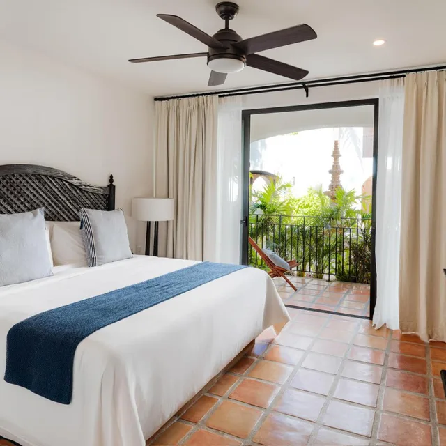 Room, King Bed, Pool Access، Tropicana Los Cabos, Tapestry Collection by Hilton 1/4