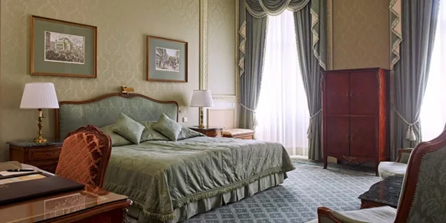 غرفة بسرير كينج بإطلالة على المدينة، Eurostars Grand Hotel Wien 4/6