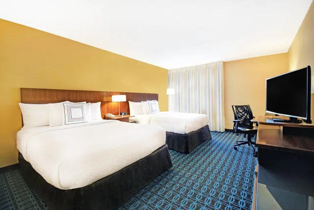 Room, King Bed, Bathtub, Accessible, Fairfield Inn & Suites by Marriott Atlanta Vinings/Galleria 2/8