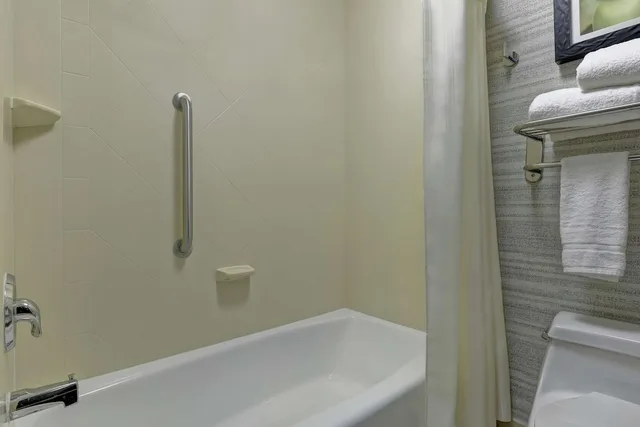 استوديو بسرير كينج بحوض استحمام لذوي الإعاقة، Homewood Suites by Hilton McAllen 3/3