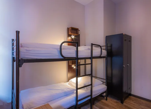 سكن مشترك مختلط بثلاثة أسرّة بحمام خاص، Sunflower Hostel 4/5