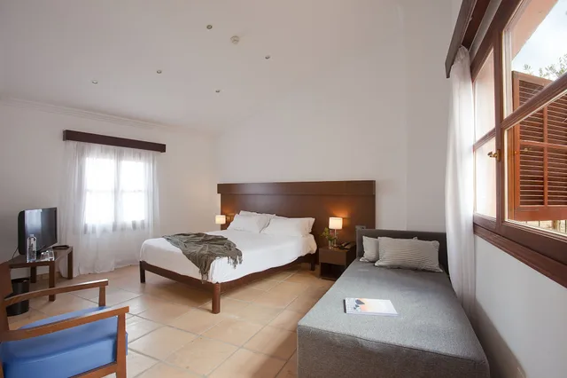 جناح جونيور بسرير كينج بإطلالة على الحديقة، Hotel Maristel - Adults Only 1/10