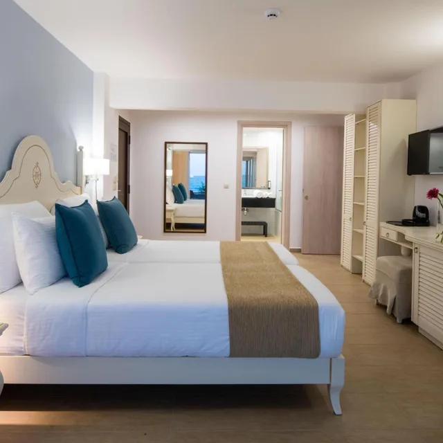 2 Bedrooms, Athena, Dream, Villa, Beach Front, Private Pool، Alexander Beach Hotel & Village Resort 3/4