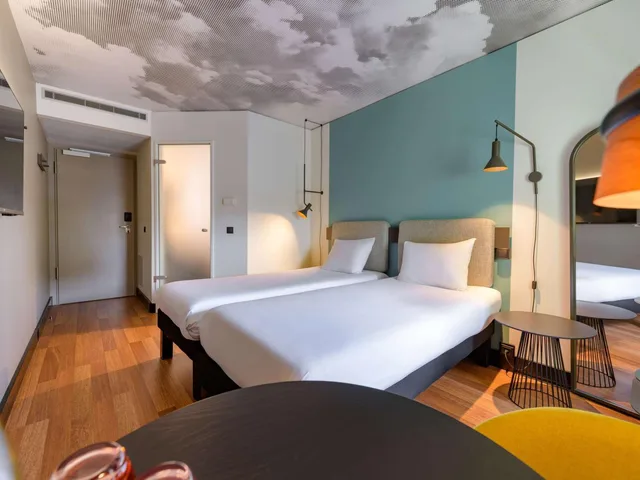 غرفة بسريرين منفصلين، ibis Berlin Kurfurstendamm 5/8