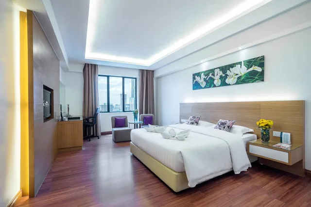 Superior, King Bed, Crystal Crown Hotel Petaling Jaya 1/5
