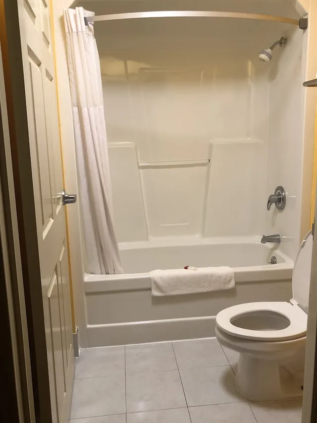 غرفة قياسية بسريرين كوين للمدخنين، Days Inn By Wyndham Franklin Ex Days Inn Franklin Ky 3/3