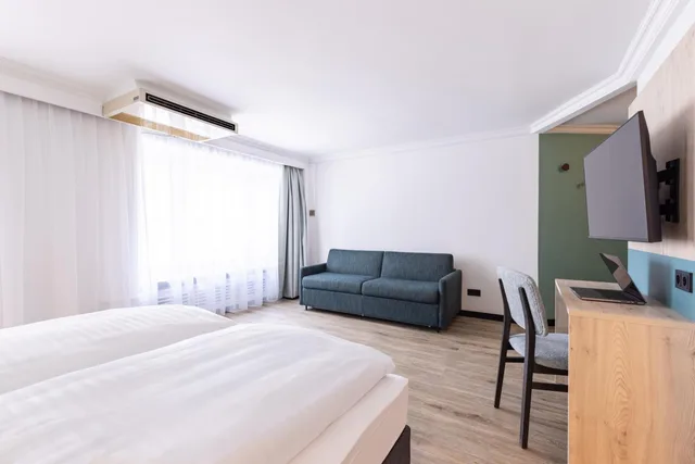 غرفة كومفورت بسرير كوين، Garner Hotel Frankfurt - Main Station 5/10