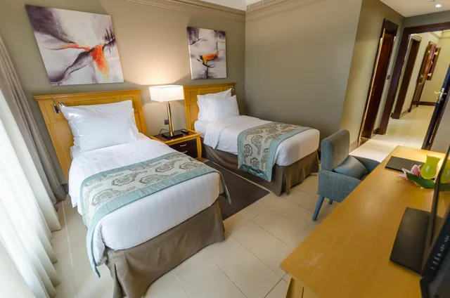2 Bedrooms, Royal, Suite, King and Twin Beds, Somewhere Hotel Apartments 3/6