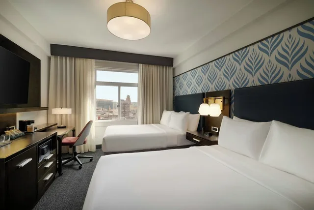 غرفة بسريرين مزدوجين، Courtyard by Marriott San Francisco Union Square 1/7