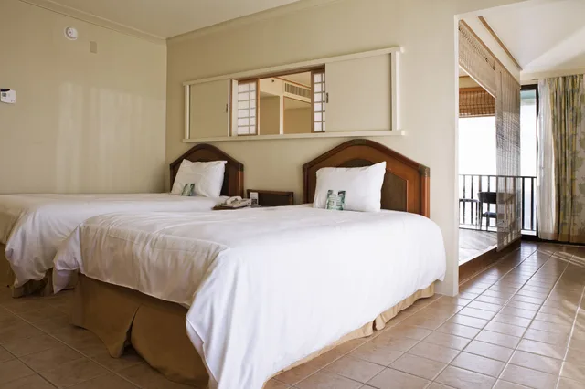 Japanese, Suite, Twin Beds, 3 Futon Beds, Ocean Front, Beach Tower، Guam Reef Olive Spa Resort 4/7