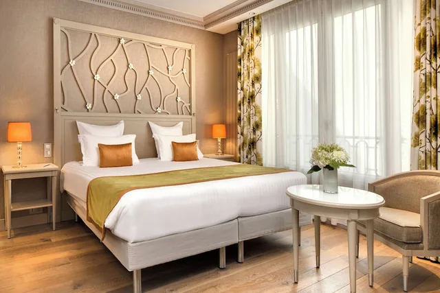 غرفة بسريرين منفصلين، Hotel Rochester Champs-Elysees 5/10