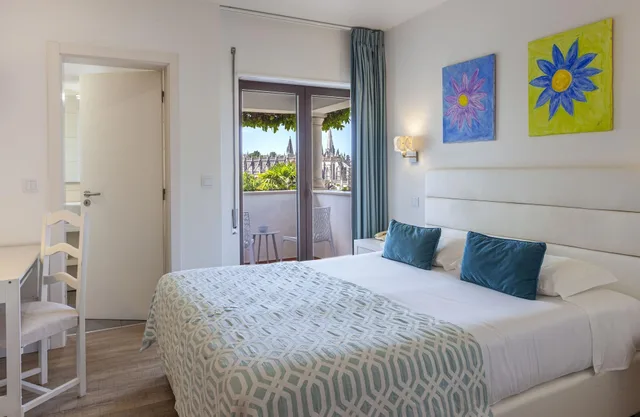 Double Bed, with View, Balcony, Casa Do Outeiro 1/9