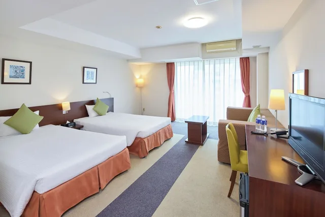 Universal, Twin Beds، Hotel Yugaf Inn Okinawa 7/10