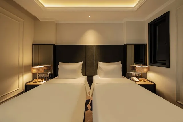 جناح بريميير بسرير كينج بإطلالة على المدينة بشرفة، Champton Hanoi Hotel 3/7