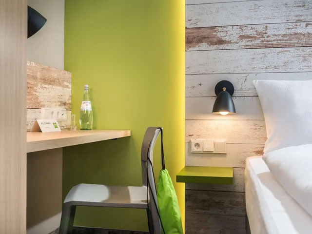 غرفة عائلية بسرير مزدوج، Ibis Styles Stuttgart Vaihingen 3/3