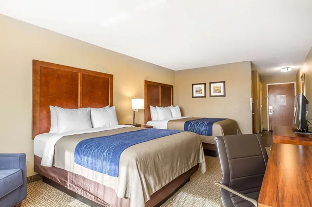 غرفة قياسية بسريرين كوين لذوي الإعاقة، Comfort Inn & Suites Rocklin - Roseville 2/5