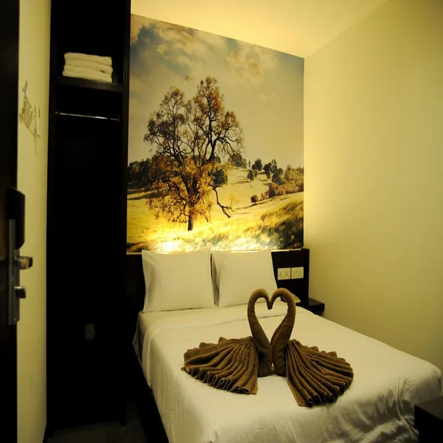 غرفة قياسية بسرير كوين، Swiss Hotel 5/8