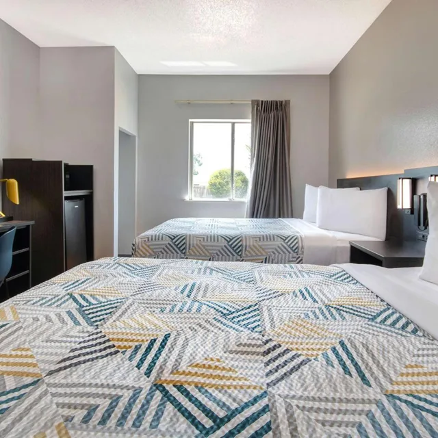 غرفة بسريرين كوين لغير المدخنين، Motel6 San Antonio, TX - South 5/10