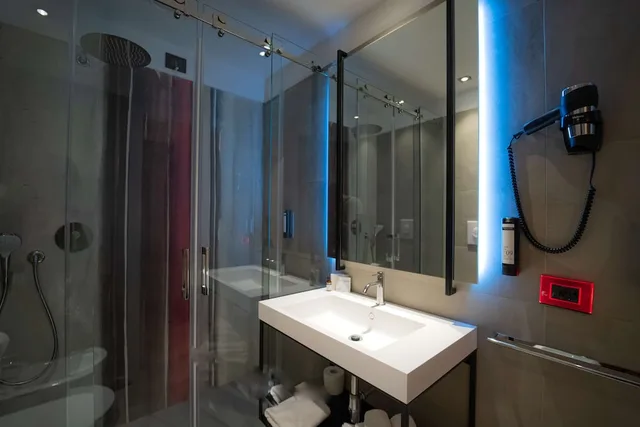 Superior, Queen Bed, Best Western Plus Sabaudia Hotel & Spa 4/4