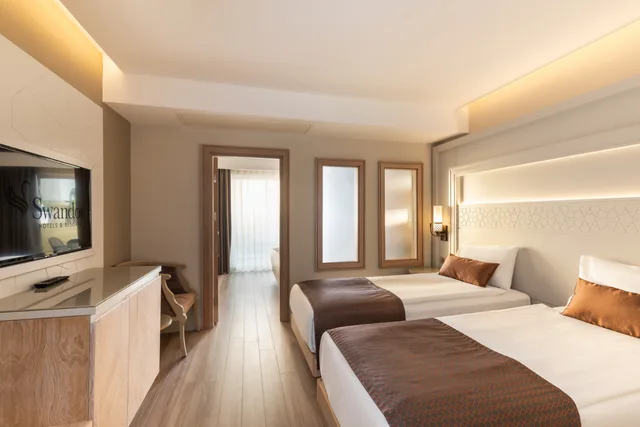 غرفة ديلوكس عائلية بإطلالة على الحديقة، Swandor Hotels & Resorts Topkapi Palace 1/3