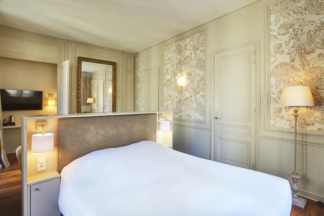 جناح جونيور، Hotel Vaubecour 2/6