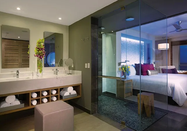 Xcelerate, Junior Suite, Triple, Tropical View، Breathless Riviera Cancun Resort & Spa - Adults Only 1/1