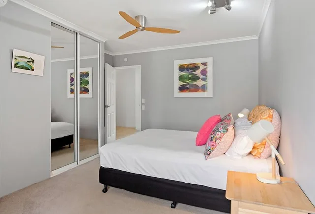 شقة سوبيريور بسرير كوين بشرفة بغرفة نوم واحدة، Macquarie Lodge Apartments 1/6