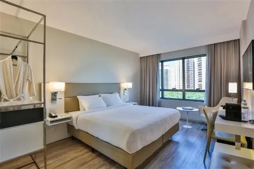 غرفة بسرير كوين، Radisson Hotel Barra Rio de Janeiro 1/1