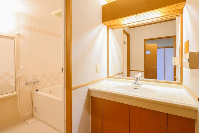 غرفة داخلية يابانية قياسية بحوض استحمام، Hotel Kisoji 2/6