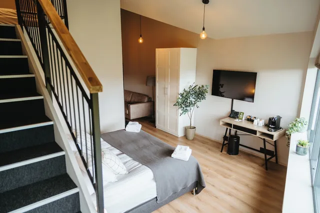 غرفة عائلية رباعية بسرير مزدوج وسريرين منفصلين، Hotel Vik 6/10