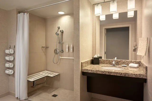 غرفة كلوب بسرير كينج، Washington Marriott At Metro Center 8/8