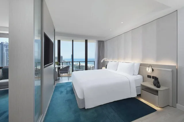 جناح جونيور بإطلالة على البحر بشرفة، Jw Marriott Gold Coast Resort Spa 2/4